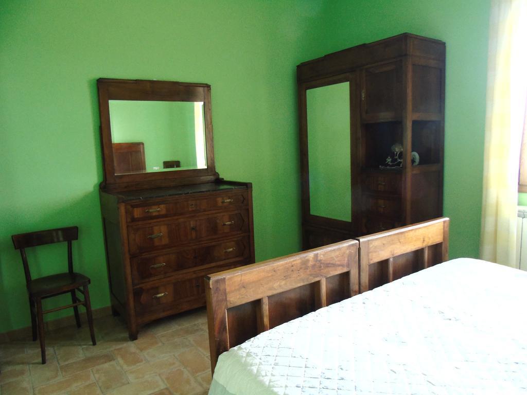 فيلا توديفي Agriturismo Poponi الغرفة الصورة