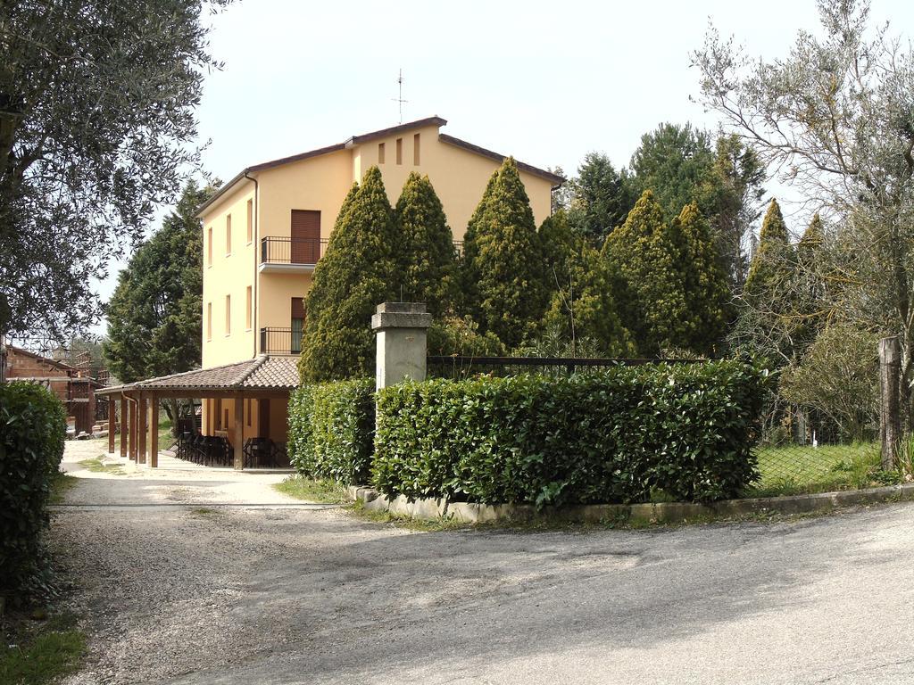 فيلا توديفي Agriturismo Poponi المظهر الخارجي الصورة